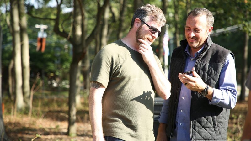 Jack Murphy (left) and Cameron Prince (right) talking to Aron Koscko on the phone at Wardenclyffe. – Bild: Discovery Communications