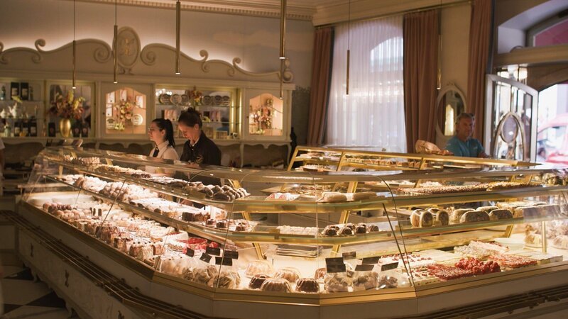 Konditorei Zauner in Bad Ischl. – Bild: ORF/Clever Contents Konditorei Zauner in Bad Ischl. – Bild: ORF/Clever Contents
