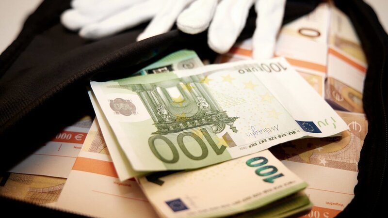 Deutschland ist äußerst beliebt bei internationalen Geldwäschern. – Bild: ZDF und Karolin Schnepper./​Karolin Schnepper
