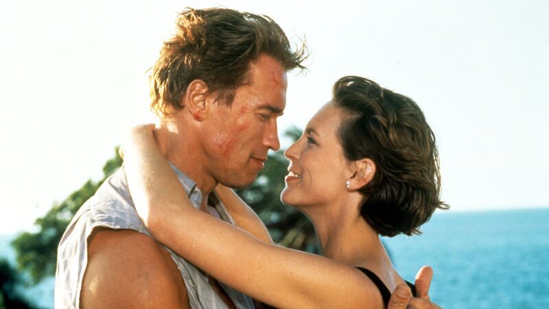 Harry (Arnold Schwarzenegger) und Helen Tasker (Jamie Lee Curtis) – Bild: RTL Zwei Harry (Arnold Schwarzenegger) und Helen Tasker (Jamie Lee Curtis) – Bild: RTL Zwei