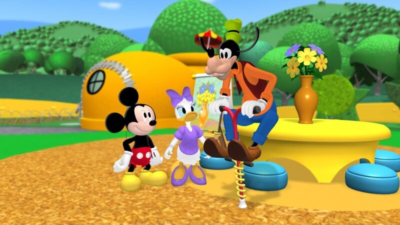 MICKEY MOUSE CLUBHOUSE – „Mickey’s Art Show“ Đ Mickey’s putting on an arts and crafts show and everyone begins working on their art, except for Goofy, who isn’t sure what kind of art to do. Mickey and pals get Goofy involved in painting, sculpting and drawing Đ and eventually Goofy discovers that while his art doesn’t turn out like everyone else’s, it perfectly expresses who he is Đ spontaneous, unpredictable andÉ well, goofy! „Mickey Mouse Clubhouse,“ airs FRIDAY, JUNE 27 (8:30 a.m., ET) on Disney Channel. (DISNEY CHANNEL) MICKEY MOUSE, DAISY DUCK, GOOFY – Bild: Disney /​ © 2013 The Walt Disney Company Germany