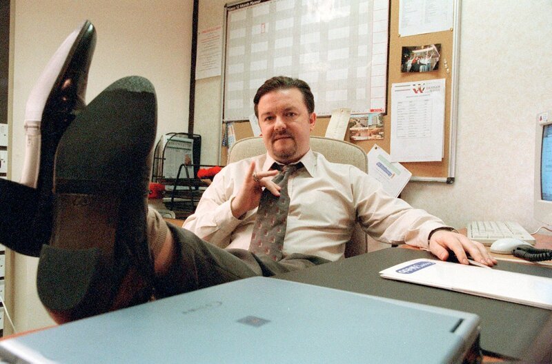 David (Ricky Gervais) hat seinen letzten Tag im Büro. – Bild: WDR/​BBC 2002