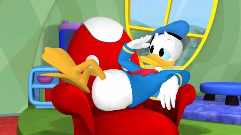 Solange Micky unterwegs ist, kümmert sich Donald um das Wunderhaus. – Bild: 2011 Disney Enterprises, Inc. All rights reserved.