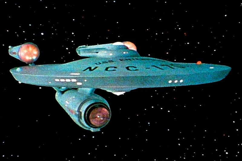 Raumschiff Enterprise erlebt ständig neue Abenteuer. – Bild: TMG