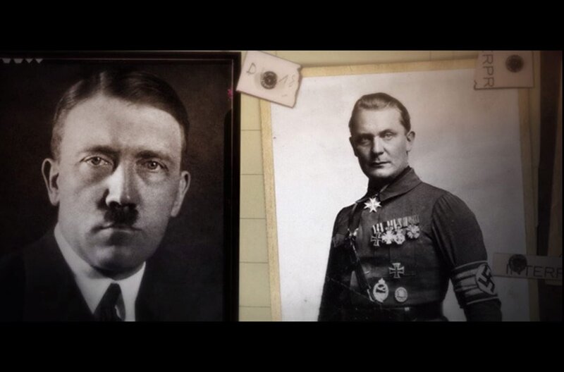 Göring, Brueghel und die Shoah – Bild: Flair Production /​ Der Göring Katalog zeigt, dass die Sammlung von Hermann Göring (re.) fast größer war als die von Adolf Hitler (li.).