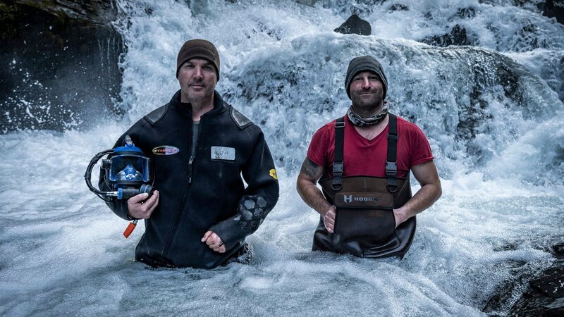 Dustin Hurt and James Hamm in the White Water – Bild: Discovery Communications, LLC