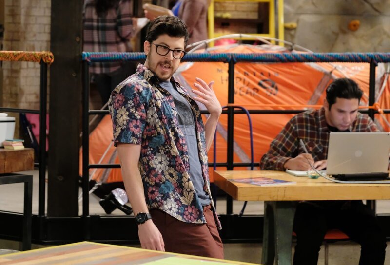Clark (Christopher Mintz-Plasse) – Bild: Dieses Bild darf ausschließlich nach Maßgabe der Allgemeinen Geschäftsbedingungen für die Presselounges der Sender der ProSiebenSat.1 Media SE (AGB) genutzt werden. Die in den AGB festgesetzten Rechteeinschränkungen sind unbedingt  …