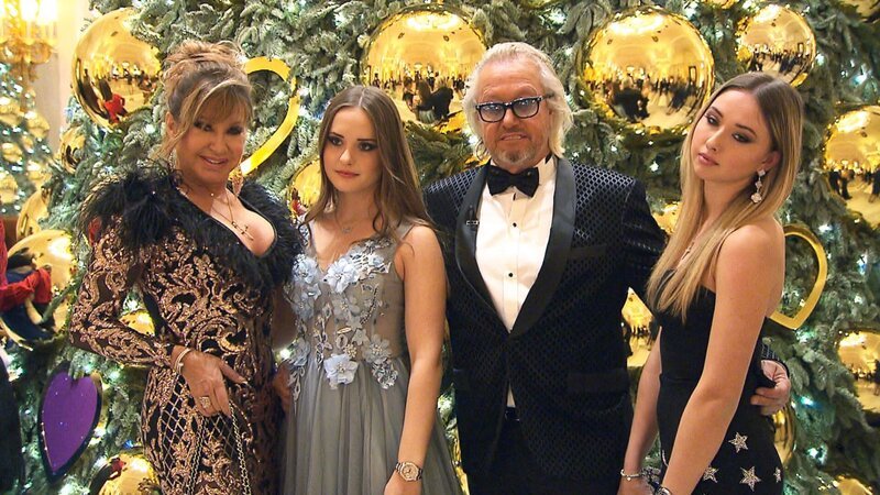 Familie Geiss beim ‚Bal de Noel‘ in Monaco – Bild: RTL Zwei