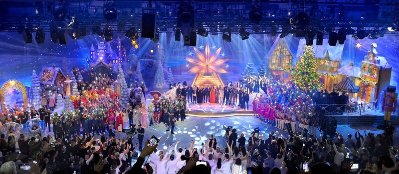 Show-Finale mit allen Künstlern und Vereinen – Bild: MDR/​JürgensTV/​Beckmann