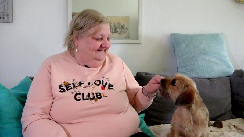 S07F08: Rentnerin Siggi schafft sich einen Hund an.; S07F08: Rentnerin Siggi schafft sich einen Hund an.; S07F08: Rentnerin Siggi schafft sich einen Hund an. – Bild: RTL Zwei