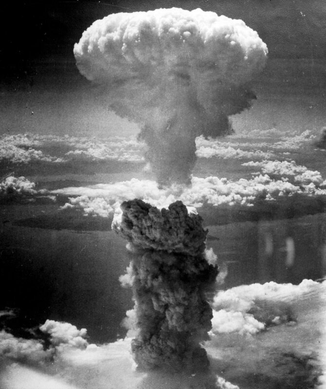 Diese Waffe ist bis heute der Inbegriff für Angst und Terror. Im August 1945 fallen zwei Atombomben auf Hiroshima und Nagasaki. – Bild: ZDF und National Archives Identifier: 535795