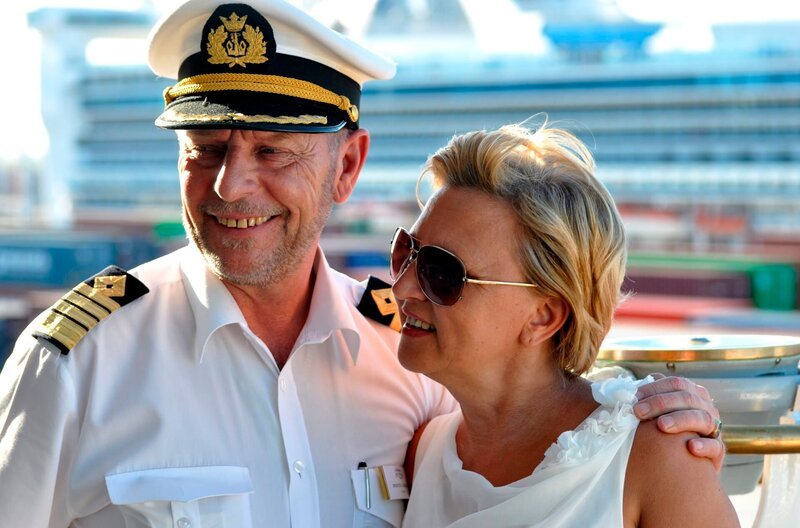 Kapitän Morten Hansen mit seiner Frau Waltraud in Buenos Aires. – Bild: BR/​Bewegte Zeiten GmbH/​Christian Hattesen