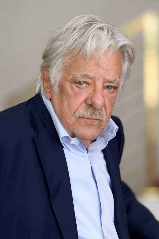 Giancarlo Giannini – Bild: 2021 Federica Di Benedetto /​ Sky UK Limited. All Rights Reserved