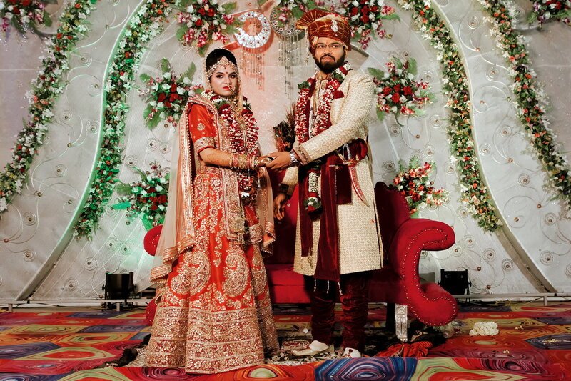 SRF DOK: Love around the World Indisches Hochzeitspaar SRF/​Autentic – Bild: SRF1