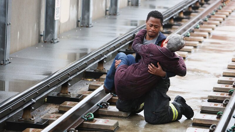 Rettung in letzter Sekunde: Daniel Kyri als Darren Ritter – Bild: SRF/​NBC Universal