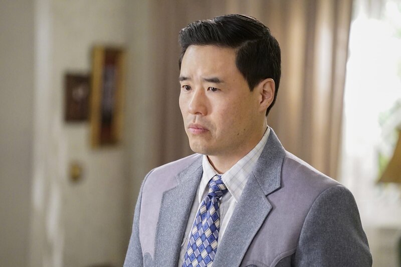 Randall Park (Louis Huang). – Bild: 2016–2017 American Broadcasting Companies. All rights reserved. Lizenzbild frei