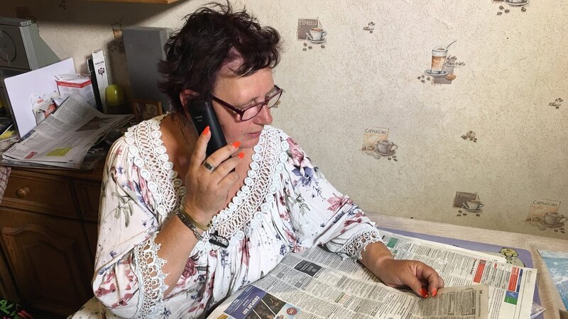 Martina (54) hat vor kurzem ihren Job verloren und ist nun auf der Suche nach einem anderenMartina (54) hat vor kurzem ihren Job verloren und ist nun auf der Suche nach einem anderen – Bild: RTL Zwei