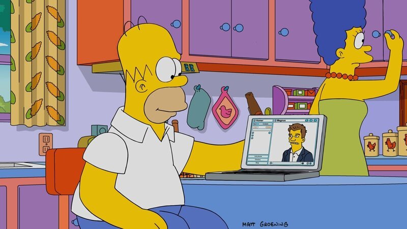 Marge (r.) kann nicht mit ansehen, wie ihr Mann Homer (l.) leidet und knüpft den Kontakt zum Schachmeister Magnus, um ihm zu helfen … – Bild: 2016–2017 Fox and its related entities. All rights reserved. Lizenzbild frei