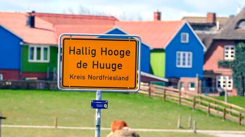 Hallig Hooge – die bekannteste der zehn Halligen im Wattenmeer – Bild: phoenix/​ZDF/​​Hajo Bergmann