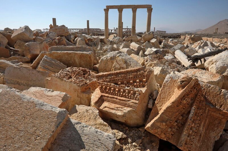 Ruinen der antiken Stadt Palmyra aus der Römerzeit in Syrien – Bild: LOUAI BESHARA /​ AFP via Getty Images /​ AFP
