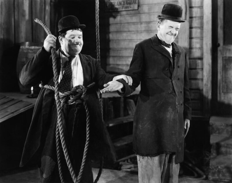 Ollie (Oliver Hardy, l.); Stan (Stan Laurel, r.) – Bild: Metro-Goldwyn-Mayer Lizenzbild frei