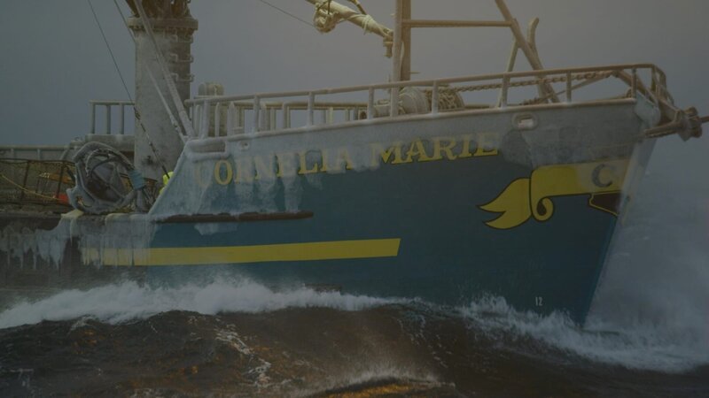 F/​V Cornelia Marie on the Bering Sea. Bow covered in ice. – Bild: Discovery Communications, LLC