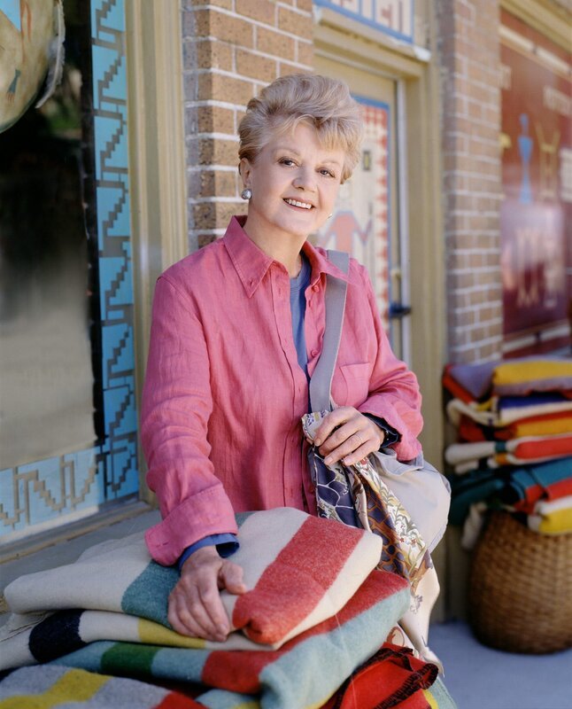 Angela Landsbury portrays Jessica Fletcher in MURDER SHE WROTE: SOUTH BY SOUTWEST. – Bild: Turner /​ Murder she wrote © 1984 Universal City Studios LLLP. All Rights Reserved.