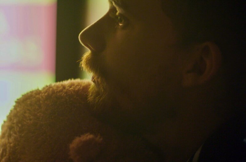 Verlorene Kinder – Bild: L’heure d’été /​ Eine unruhige Nacht: Nathan (Nathan Le Graciet) kümmert sich zum ersten Mal um Anouk, seine dreijährige Tochter …