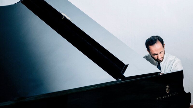 Igor Levit am Piano – Bild: ZDF und Broede