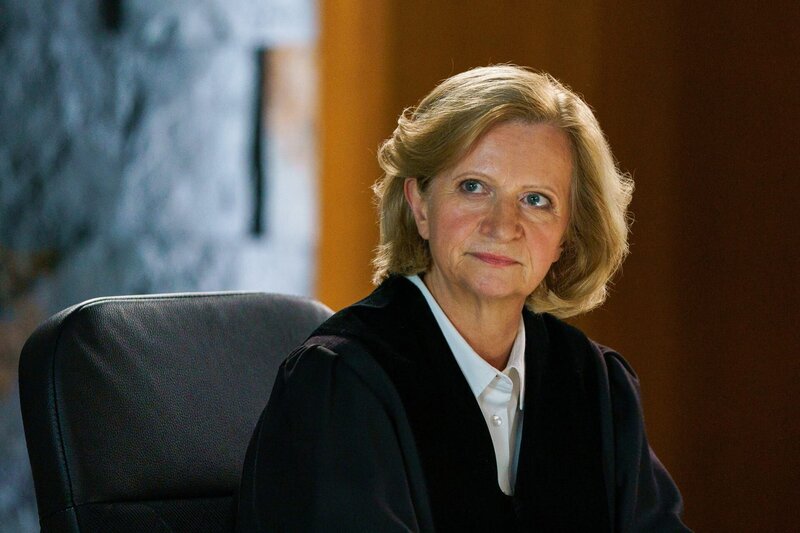 Sie sagt. Er sagt. von Ferdinand von Schirach – Bild: ORF