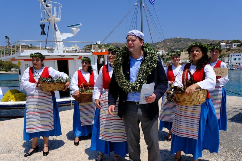 Griechenland oder Der laufende Huhn – Bild: ORF/​E&A Film/​Andy Löv