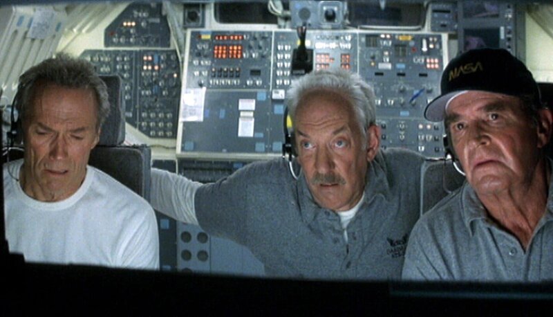 Corvin (Clint Eastwood, li.), O’Neill (Donald Sutherland) und Sullivan (James Garner) sind in Schwierigkeiten.. – Bild: RTL Zwei
