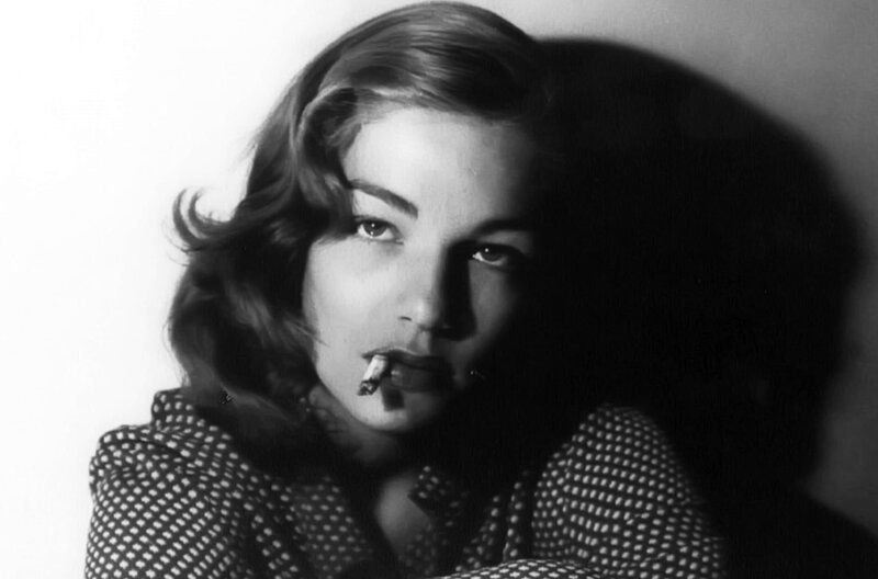 Simone Signoret war mehr als nur ein schönes Gesicht auf der Kinoleinwand, sie war ein Stück Frankreich. In 40 Jahren realisierte sie rund 50 Filme. – Bild: Lido/​Sipa Press /​ © Lido/​Sipa Press