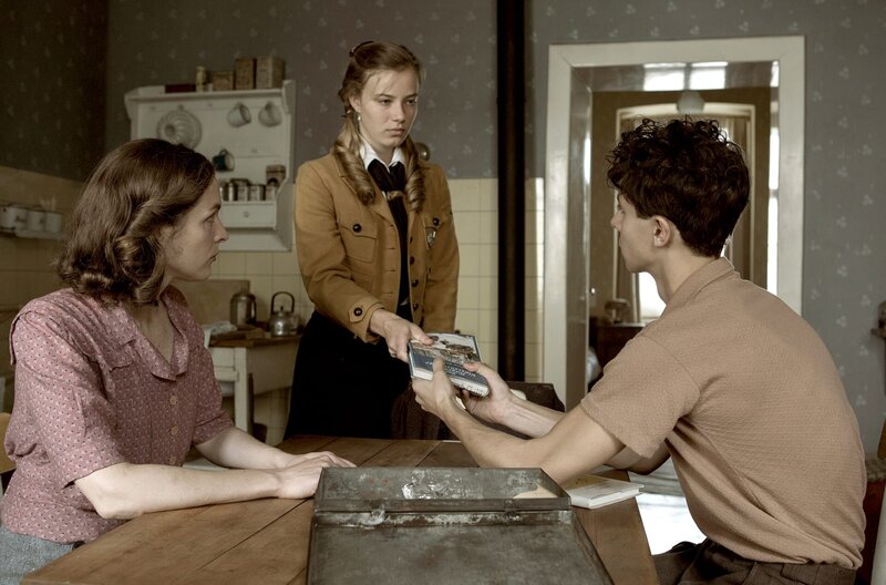 Kästner und der kleine Dienstag – Bild: ARD Degeto/​Dor Film/​Anjeza Cikopano/​Anjeza Cikopano