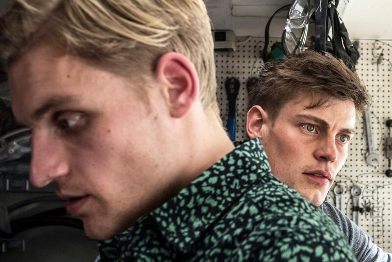 Aus der Kurve – Bild: HR/​Bettina Müller