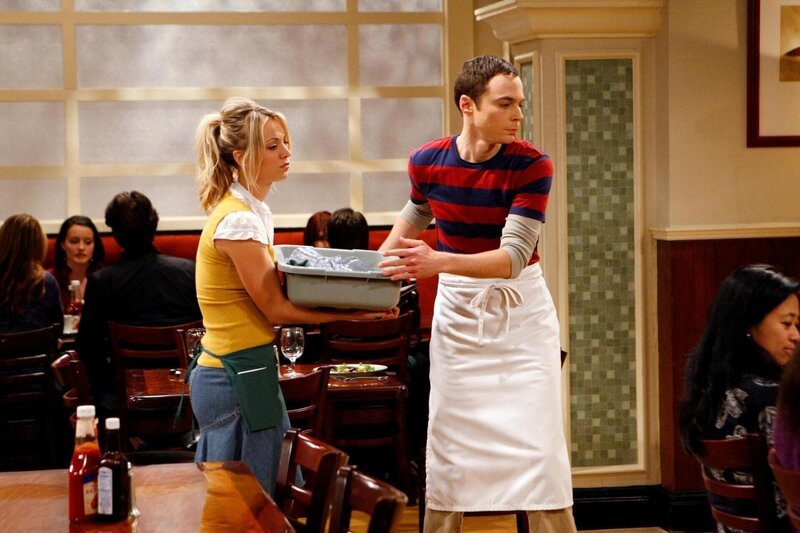 Kaley Cuoco (Penny), Jim Parsons (Sheldon). – Bild: Turner /​ WARNER BROS. TELEVISION
