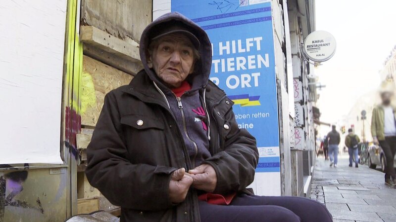 Karin leidet mehr und mehr unter den Folgen ihrer jahrelangen Heroin- und Crackabhängigkeit. – Bild: RTL Zwei
