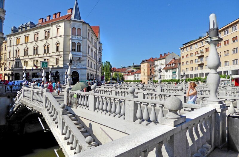 Die Drei-Brücken, das Wahrzeichen von Ljubljana – Bild: ZDF und SR/​Peter Kruchten.