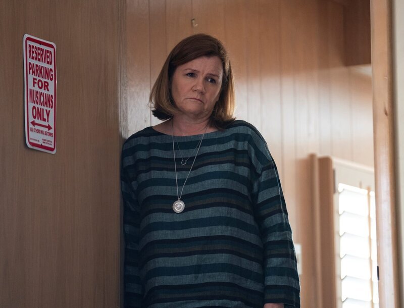 Jeannie Anderson ( Mare Winningham) – Bild: Home Box Office, Inc. All rights reserved. HBO® and all related programs are the property of Home Box Office, Inc