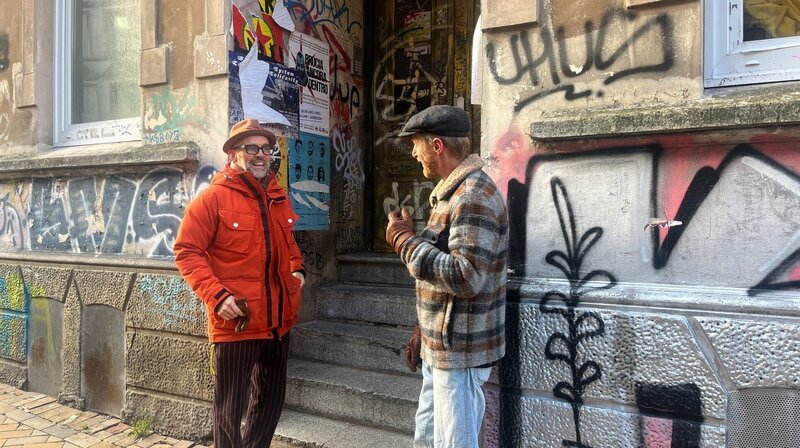 Niels „Storm“ Robitzky (l.) und Boris „Swiftrock“ Leptin starteten in den 80erJahren eine Weltkarriere. – Bild: NDR/​Inka Blumensaat