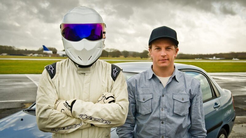 Formel 1-Pilot Kimi Räikkönen (r.) mit „The Stig“ – Bild: RTL /​ BBC Worldwide