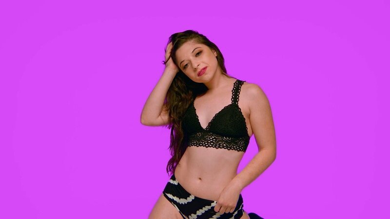 Julissa (Jessica Paige). – Bild: passion /​ © Crime + Investigation /​ 4:44 PRODUCTION + DEVELOPMENT