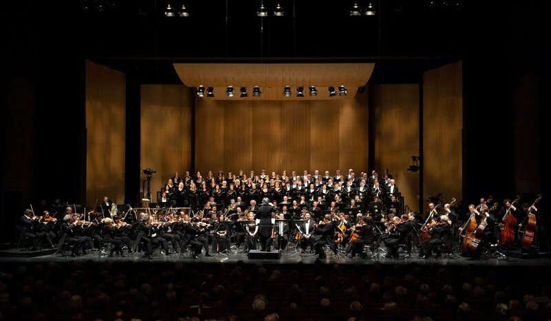 Verdis Requiem mit den Berliner Philharmonikern unter Riccardo Muti. – Bild: ZDF und SWR/​Monika Rittershaus.