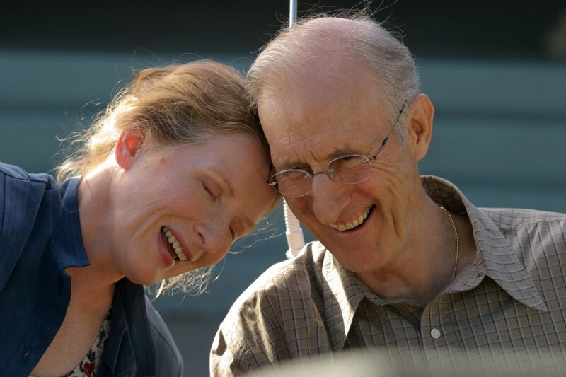 Francis Conroy, James Cromwell – Bild: 2004 HOME BOX OFFICE, INC. ALL RIGHTS RESERVED.