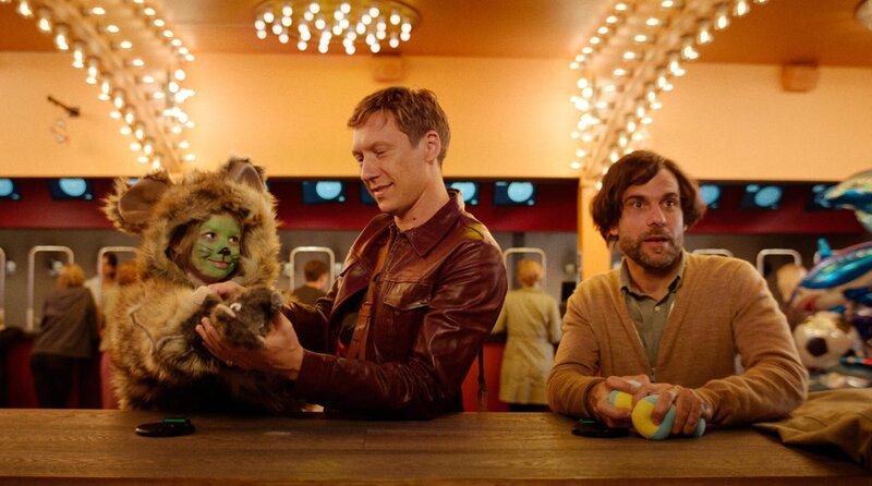 Mini-Zlatan und der liebste Onkel der Welt – Bild: WDR/​Simon Olsson