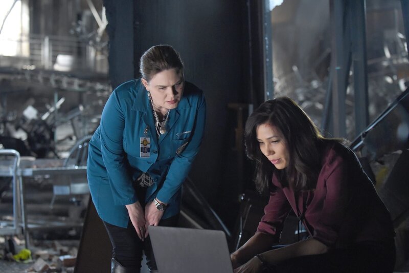 Bones Zeit Der Suche Zeit Des Abschieds Bones – Die Knochenjägerin S12E12: Zeit der Suche, Zeit des Abschieds