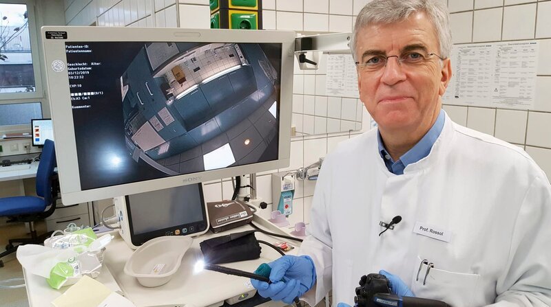 Prof. Siegbert Rossol, Internist und Gastroenterologe am Krankenhaus Nordwest in Frankfurt und Spezialist für das menschliche Verdauungssystem. – Bild: HR