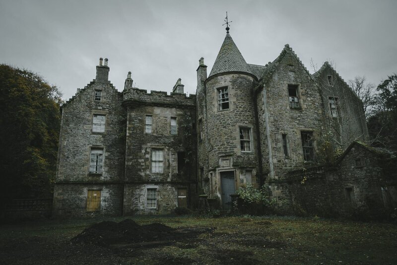 abandoned castle, spooky, scary – Bild: Foto Club/​Shutterstock
