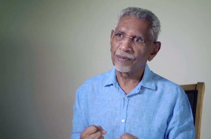 Mandelas heimliche Krieger – Bild: Temps noir /​ Mac Maharaj ist ehemaliges MK-Führungsmitglied.