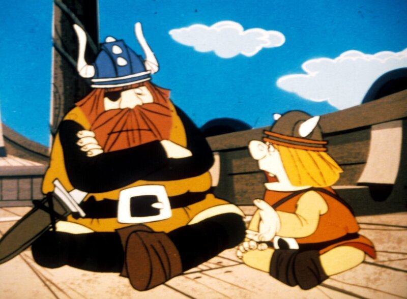 Halvar und Snorre beraten, ob die Prinzessin an Bord bleiben kann – sie befürchten Schwierigkeiten mit den Soldaten des Königs. – Bild: ORF/​Apollo Filmverleih